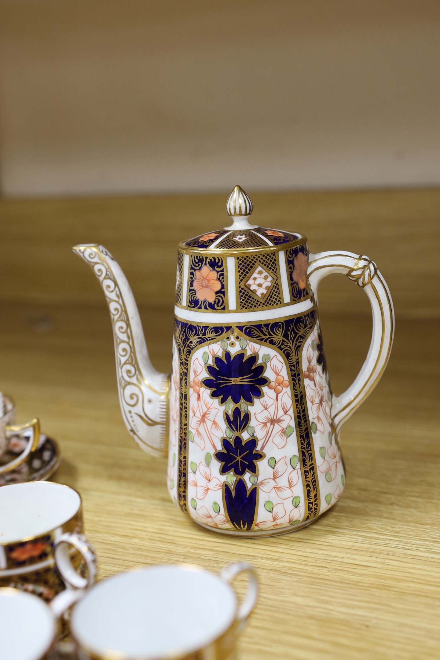 A quantity of Royal Crown Derby Imari pattern porcelain tea / dinner wares